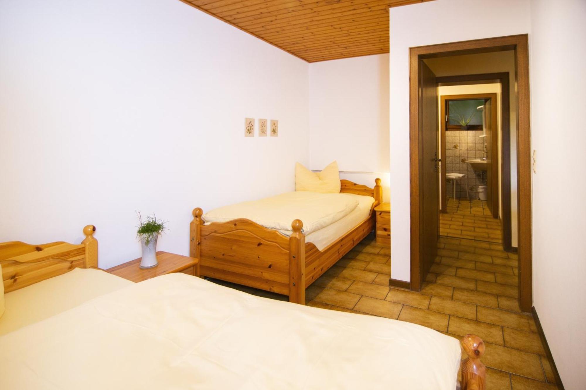 Ferienwohnung "Kirchblick" Im Ferienhaus Blumenhain Bad Wünnenberg Extérieur photo